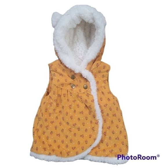 Aspen Kids Floral Faux Sherpa vest‎ - Picture 1 of 4